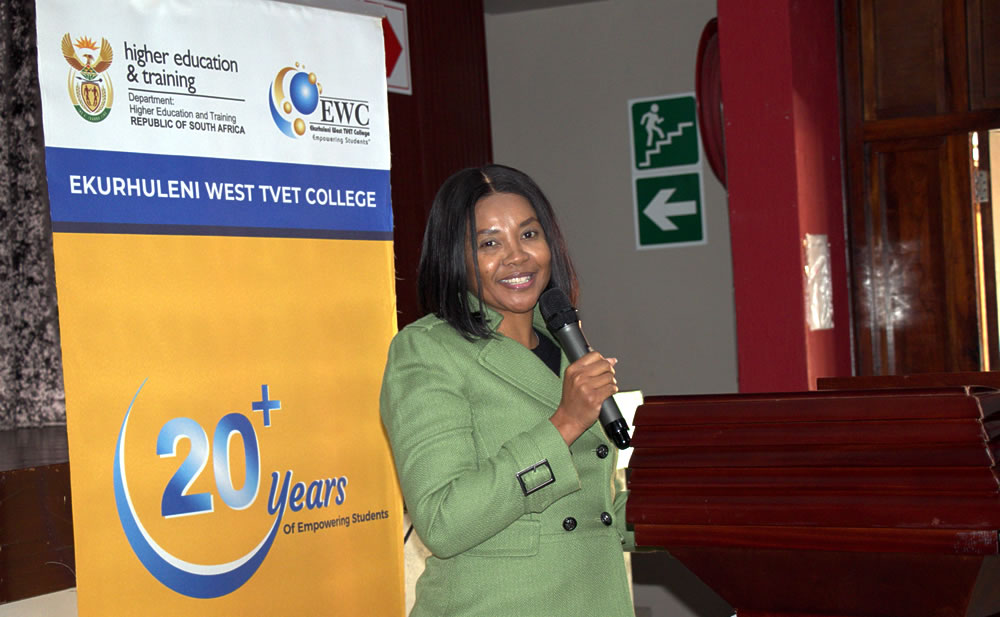 The Kempton Campus manager addrssing Ratshisase Secondary School learners